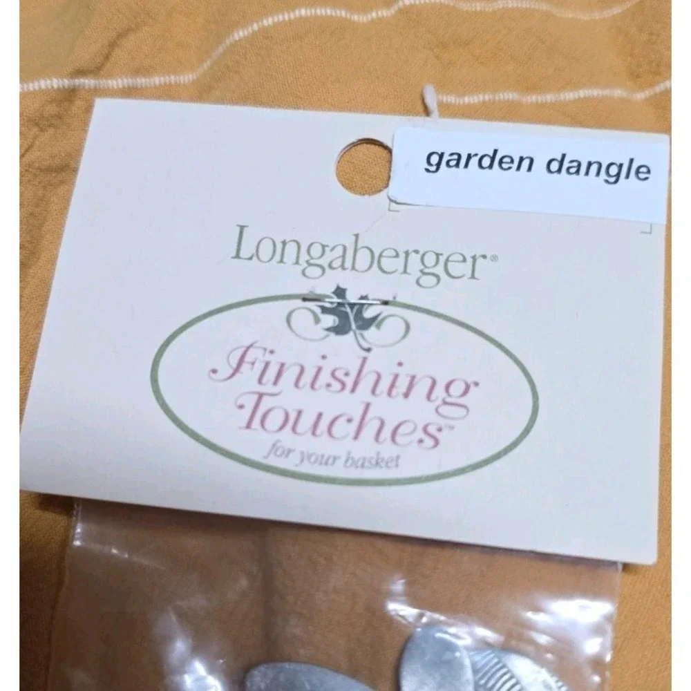 Lonagerger Bumble Bee Finishing Touches Garden Basket Dangle Homestead Accessory